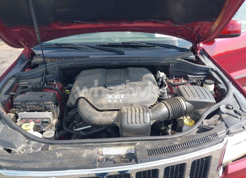 Photo 10 of 2013 Jeep Grand CHEROKEE LAREDO (VIN 1C4RJEAG2DC534182)