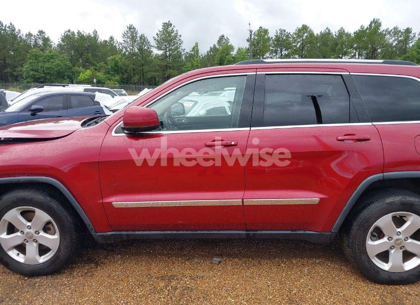 Photo 14 of 2013 Jeep Grand CHEROKEE LAREDO (VIN 1C4RJEAG2DC534182)