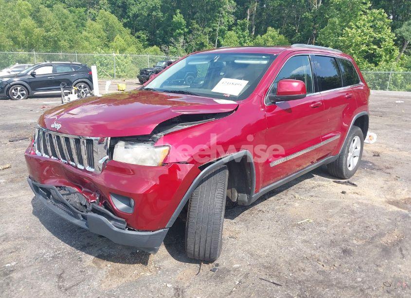 Photo 2 of 2013 Jeep Grand CHEROKEE LAREDO (VIN 1C4RJEAG2DC534182)
