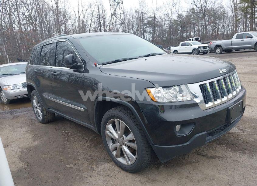 2013 Jeep Grand CHEROKEE LAREDO (VIN 1C4RJEAG2DC558403) main photo