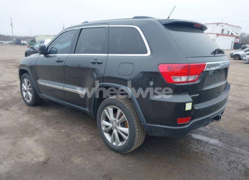 Photo 3 of 2013 Jeep Grand CHEROKEE LAREDO (VIN 1C4RJEAG2DC558403)