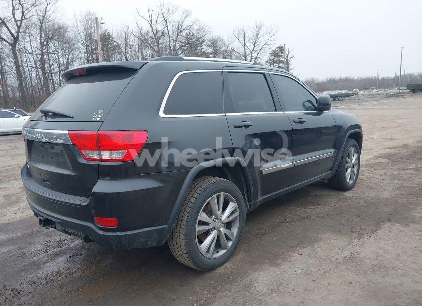 Photo 4 of 2013 Jeep Grand CHEROKEE LAREDO (VIN 1C4RJEAG2DC558403)