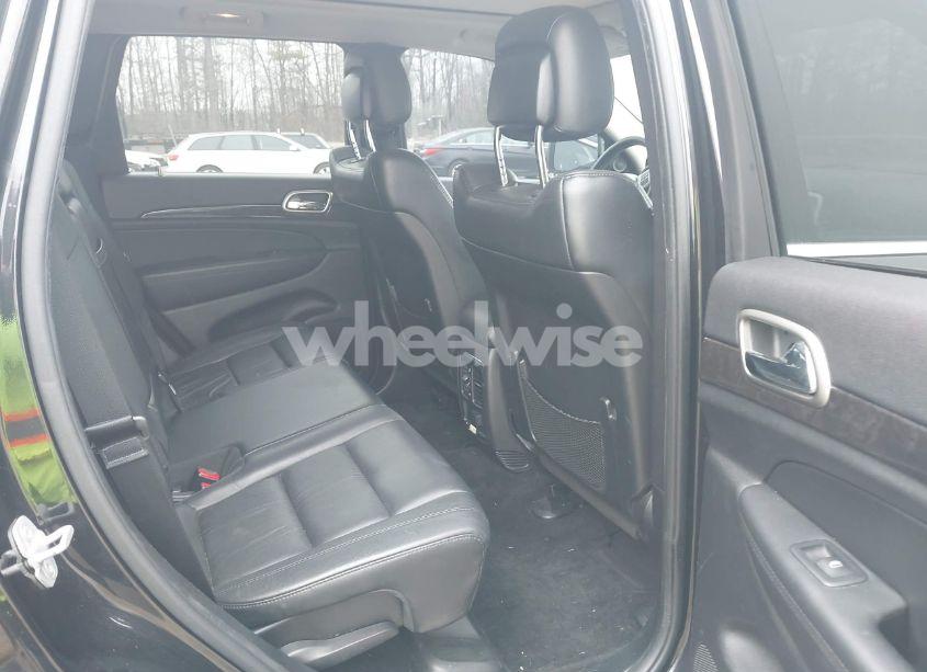 Photo 8 of 2013 Jeep Grand CHEROKEE LAREDO (VIN 1C4RJEAG2DC558403)