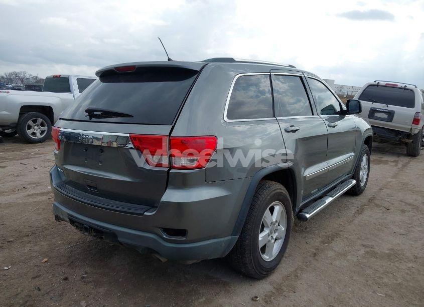 Photo 4 of 2013 Jeep Grand CHEROKEE LAREDO (VIN 1C4RJEAG2DC571569)