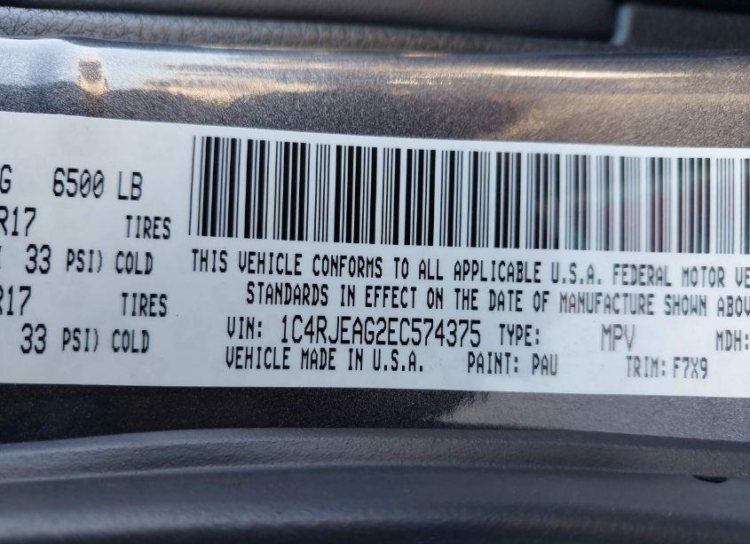 Photo 9 of 2014 Jeep Grand CHEROKEE LAREDO (VIN 1C4RJEAG2EC574375)