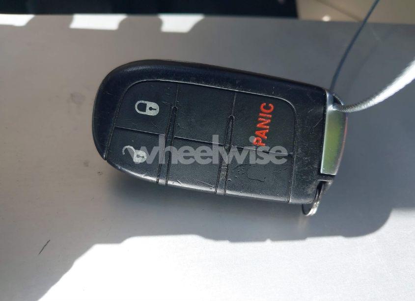 Photo 11 of 2015 Jeep Grand CHEROKEE LAREDO (VIN 1C4RJEAG2FC826353)