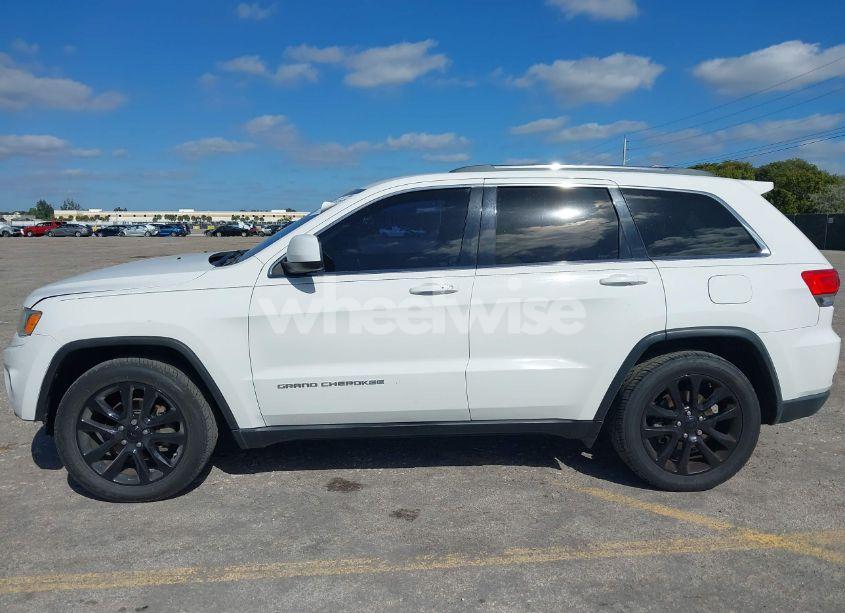 Photo 14 of 2015 Jeep Grand CHEROKEE LAREDO (VIN 1C4RJEAG2FC826353)