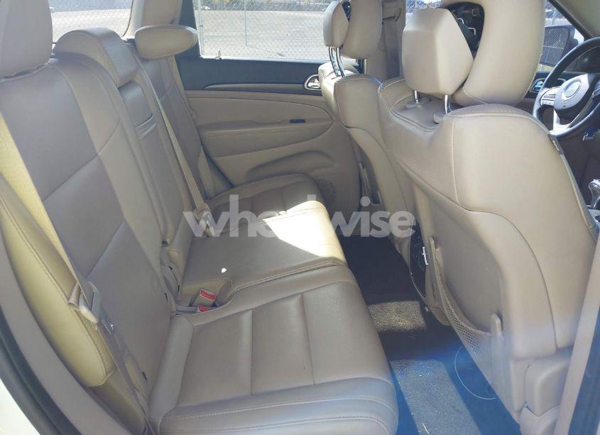 Photo 8 of 2015 Jeep Grand CHEROKEE LAREDO (VIN 1C4RJEAG2FC826353)