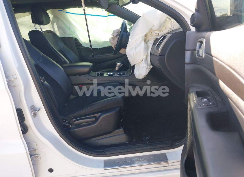 Photo 5 of 2017 Jeep Grand CHEROKEE ALTITUDE 4X2 (VIN 1C4RJEAG2HC823049)