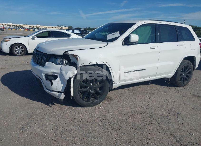 Photo 6 of 2017 Jeep Grand CHEROKEE ALTITUDE 4X2 (VIN 1C4RJEAG2HC823049)
