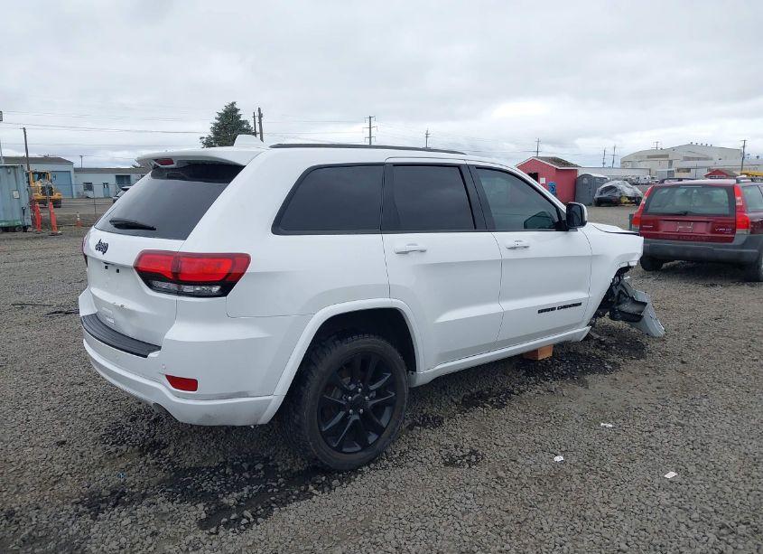 Photo 4 of 2017 Jeep Grand CHEROKEE ALTITUDE 4X2 (VIN 1C4RJEAG2HC826677)