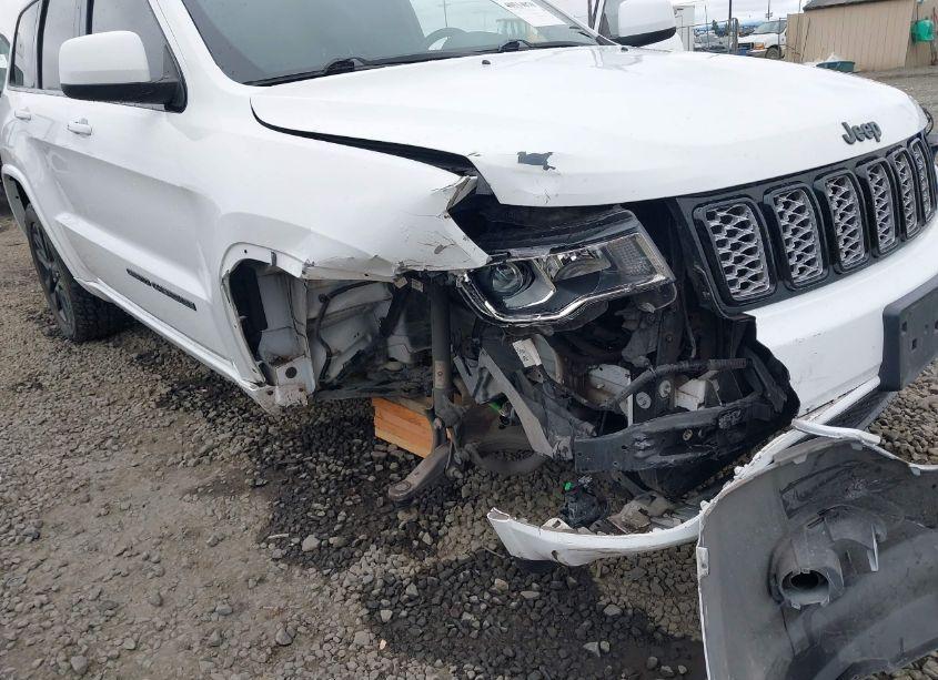 Photo 6 of 2017 Jeep Grand CHEROKEE ALTITUDE 4X2 (VIN 1C4RJEAG2HC826677)