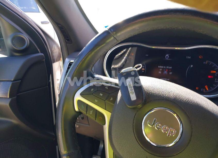 Photo 11 of 2018 Jeep Grand CHEROKEE LAREDO 4X2 (VIN 1C4RJEAG2JC428990)