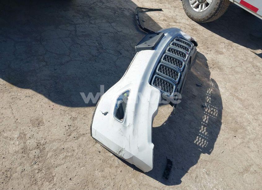 Photo 12 of 2018 Jeep Grand CHEROKEE LAREDO 4X2 (VIN 1C4RJEAG2JC428990)