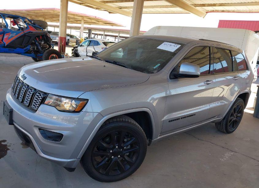 Photo 14 of 2018 Jeep Grand CHEROKEE ALTITUDE 4X2 (VIN 1C4RJEAG2JC430691)