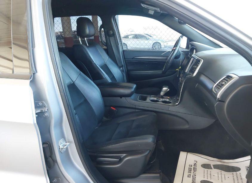 Photo 5 of 2018 Jeep Grand CHEROKEE ALTITUDE 4X2 (VIN 1C4RJEAG2JC430691)