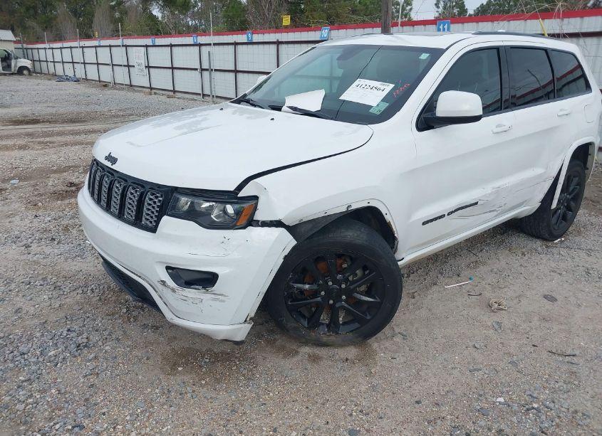 Photo 6 of 2018 Jeep Grand CHEROKEE ALTITUDE 4X2 (VIN 1C4RJEAG2JC460158)
