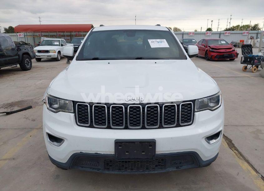 Photo 13 of 2019 Jeep Grand CHEROKEE LAREDO E 4X2 (VIN 1C4RJEAG2KC603871)
