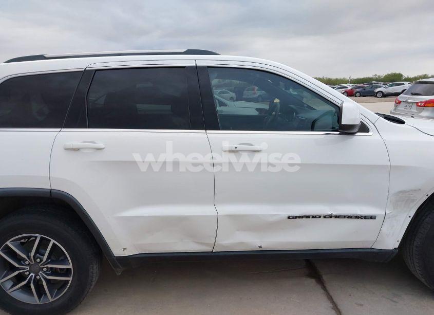 Photo 14 of 2019 Jeep Grand CHEROKEE LAREDO E 4X2 (VIN 1C4RJEAG2KC603871)