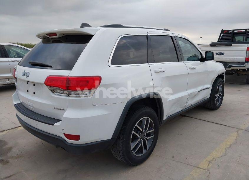 Photo 4 of 2019 Jeep Grand CHEROKEE LAREDO E 4X2 (VIN 1C4RJEAG2KC603871)