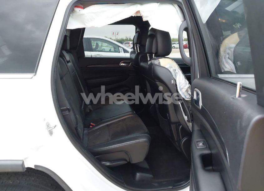 Photo 8 of 2019 Jeep Grand CHEROKEE LAREDO E 4X2 (VIN 1C4RJEAG2KC603871)