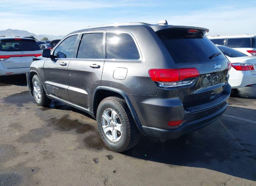 Photo 3 of 2019 Jeep Grand CHEROKEE LAREDO E 4X2 (VIN 1C4RJEAG2KC776497)