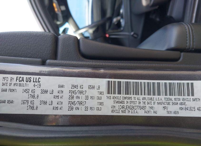 Photo 9 of 2019 Jeep Grand CHEROKEE LAREDO E 4X2 (VIN 1C4RJEAG2KC776497)