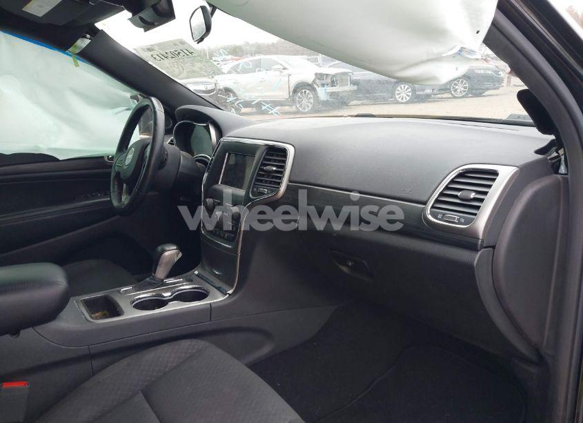 Photo 5 of 2020 Jeep Grand CHEROKEE LAREDO E 4X2 (VIN 1C4RJEAG2LC128515)