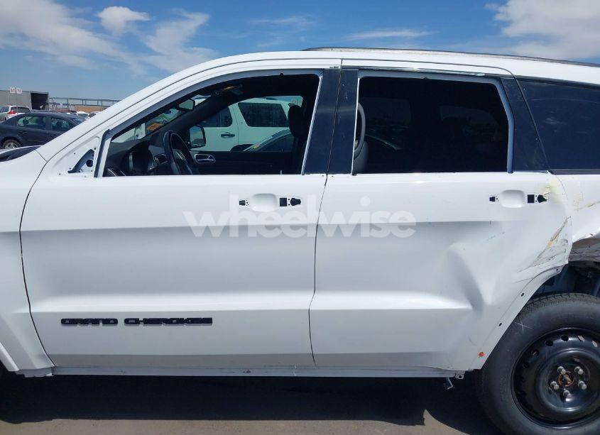 Photo 15 of 2021 Jeep Grand CHEROKEE LAREDO X 4X2 (VIN 1C4RJEAG2MC785168)