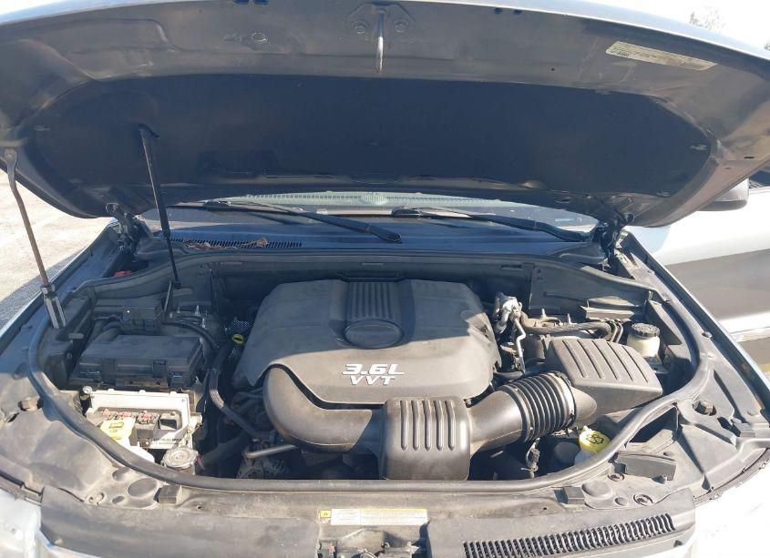 Photo 10 of 2012 Jeep Grand CHEROKEE LAREDO (VIN 1C4RJEAG3CC157618)