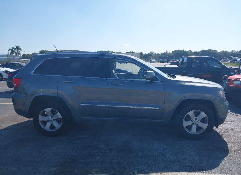 Photo 13 of 2012 Jeep Grand CHEROKEE LAREDO (VIN 1C4RJEAG3CC157618)