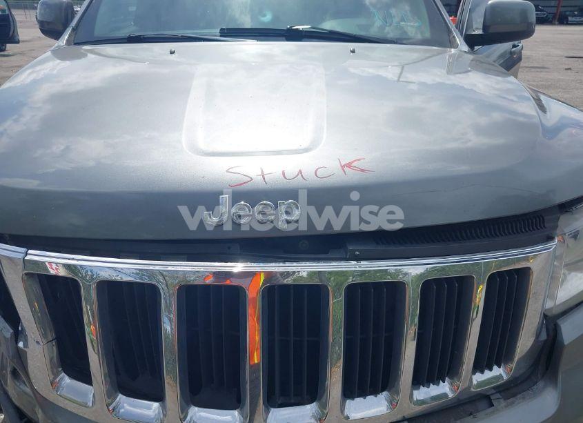 Photo 10 of 2013 Jeep Grand CHEROKEE LAREDO (VIN 1C4RJEAG3DC507797)