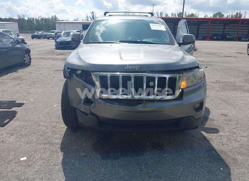 Photo 6 of 2013 Jeep Grand CHEROKEE LAREDO (VIN 1C4RJEAG3DC507797)