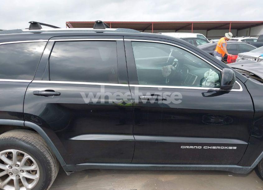 Photo 14 of 2014 Jeep Grand CHEROKEE LAREDO (VIN 1C4RJEAG3EC145150)