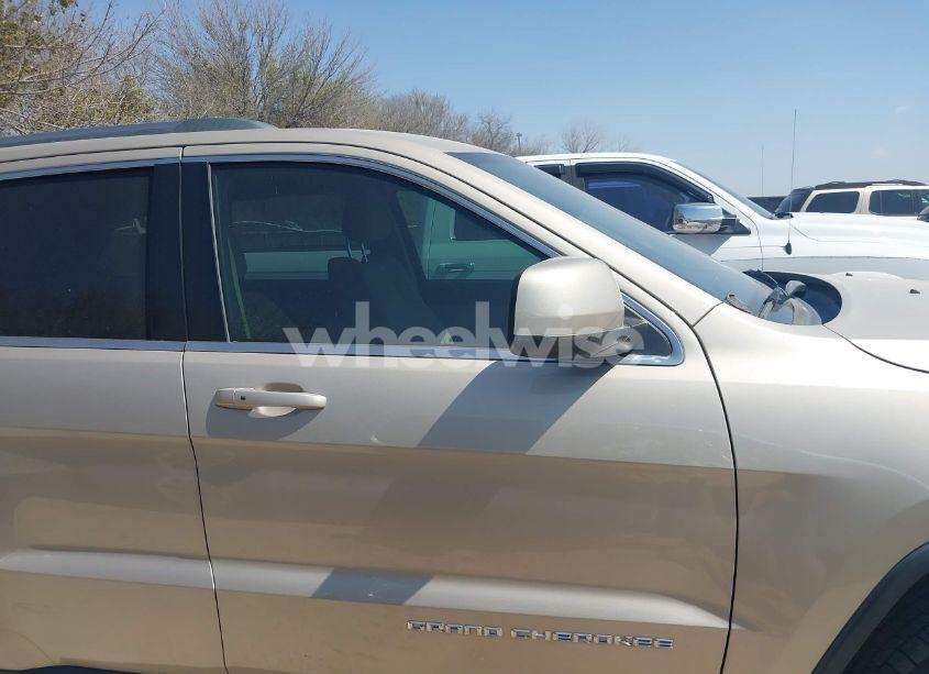 Photo 13 of 2014 Jeep Grand CHEROKEE LAREDO (VIN 1C4RJEAG3EC149148)