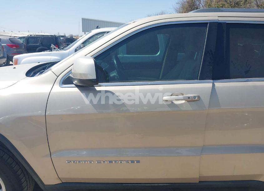 Photo 14 of 2014 Jeep Grand CHEROKEE LAREDO (VIN 1C4RJEAG3EC149148)