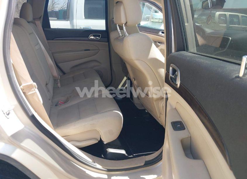 Photo 8 of 2014 Jeep Grand CHEROKEE LAREDO (VIN 1C4RJEAG3EC149148)