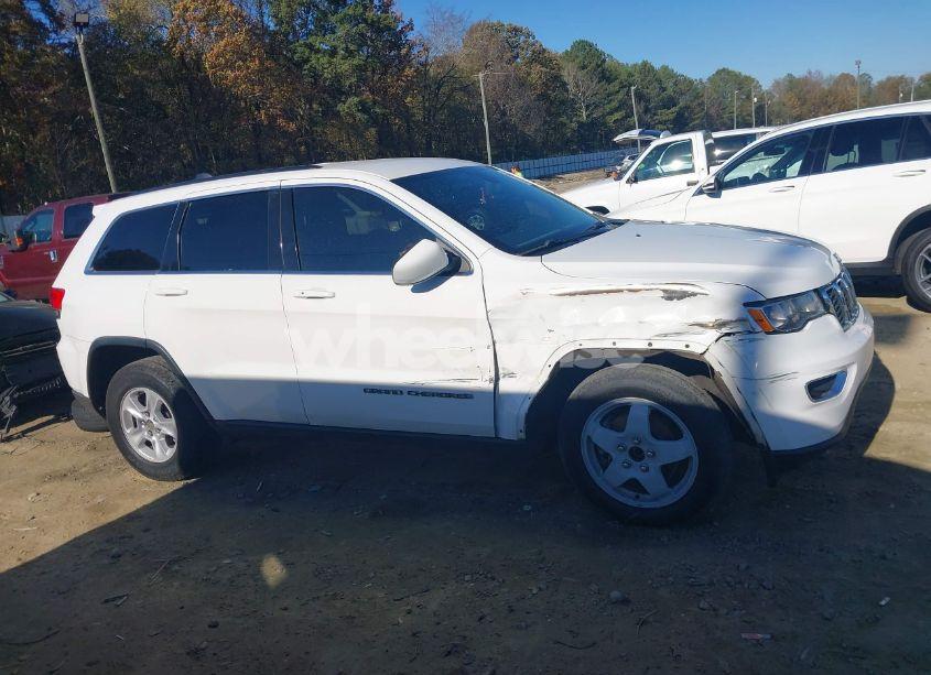 Photo 14 of 2017 Jeep Grand CHEROKEE LAREDO 4X2 (VIN 1C4RJEAG3HC614855)