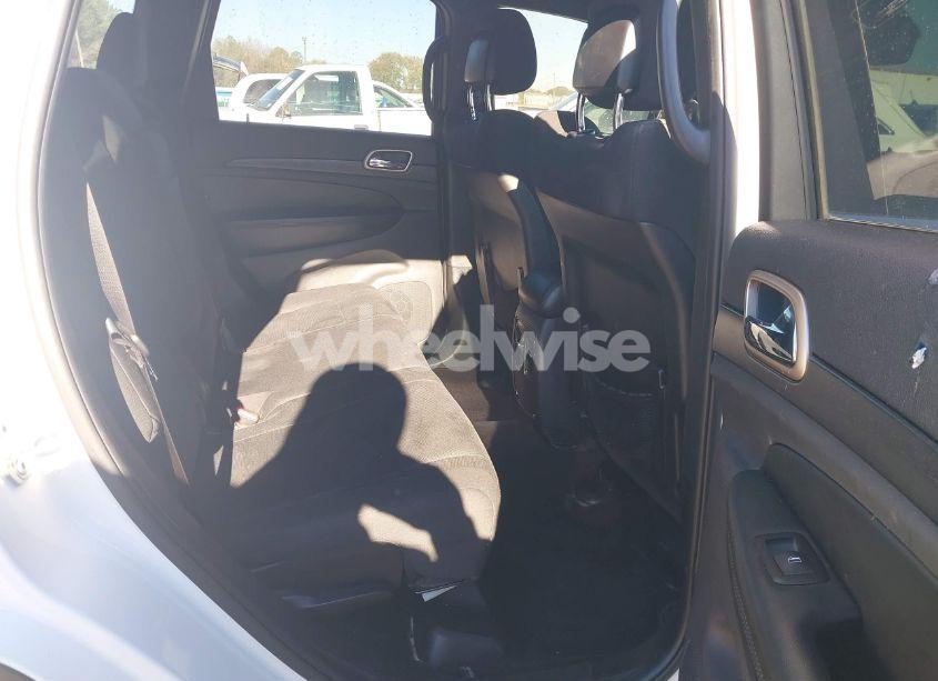 Photo 8 of 2017 Jeep Grand CHEROKEE LAREDO 4X2 (VIN 1C4RJEAG3HC614855)