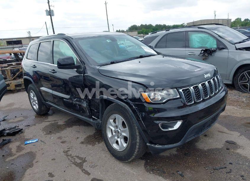 2017 Jeep Grand CHEROKEE LAREDO 4X2 (VIN 1C4RJEAG3HC647337) main photo