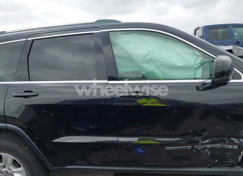 Photo 13 of 2017 Jeep Grand CHEROKEE LAREDO 4X2 (VIN 1C4RJEAG3HC647337)