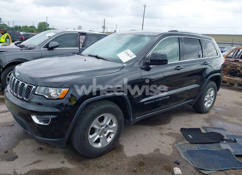 Photo 2 of 2017 Jeep Grand CHEROKEE LAREDO 4X2 (VIN 1C4RJEAG3HC647337)