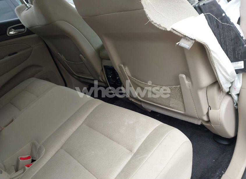 Photo 8 of 2017 Jeep Grand CHEROKEE LAREDO 4X2 (VIN 1C4RJEAG3HC647337)