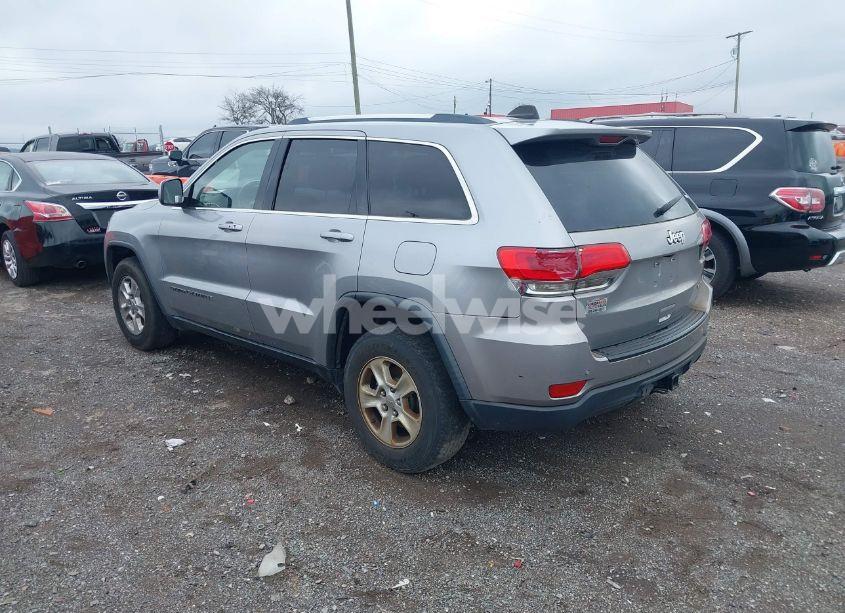 Photo 3 of 2017 Jeep Grand CHEROKEE LAREDO 4X2 (VIN 1C4RJEAG3HC669080)