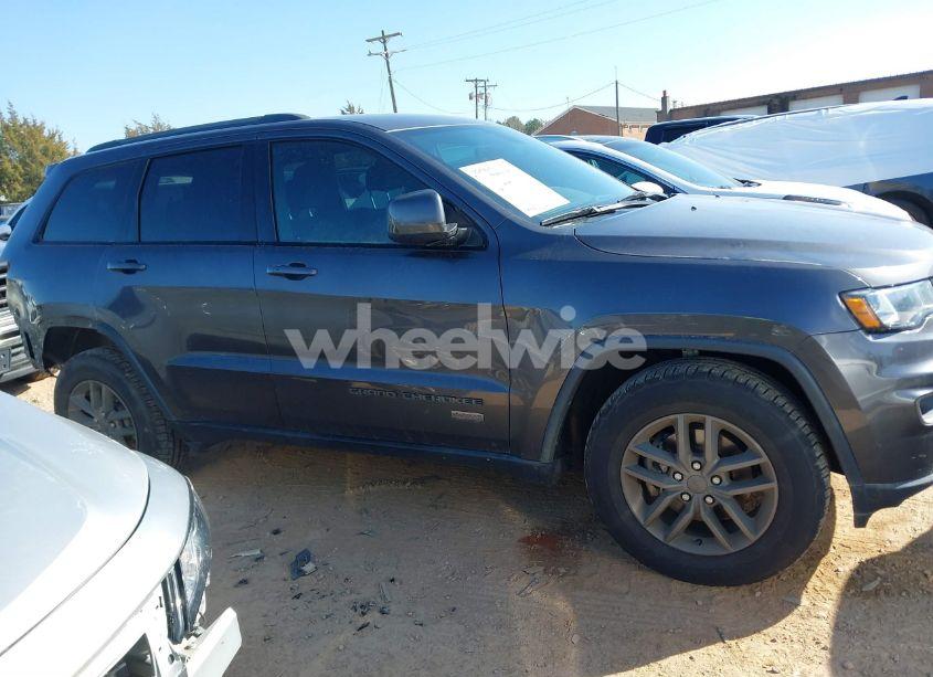 Photo 14 of 2017 Jeep Grand CHEROKEE 75TH ANNIVERSARY EDITION 4X2 (VIN 1C4RJEAG3HC686025)