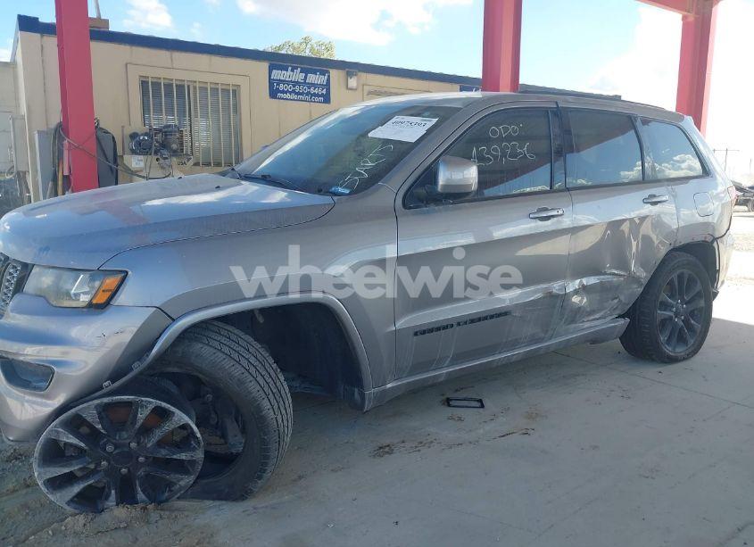 Photo 6 of 2017 Jeep Grand CHEROKEE ALTITUDE 4X2 (VIN 1C4RJEAG3HC826915)