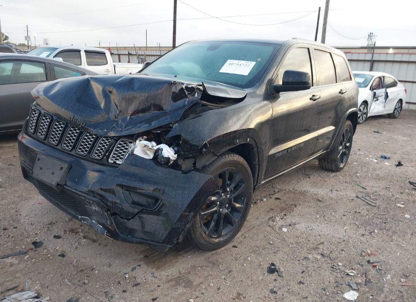 Photo 2 of 2018 Jeep Grand CHEROKEE ALTITUDE 4X2 (VIN 1C4RJEAG3JC493833)