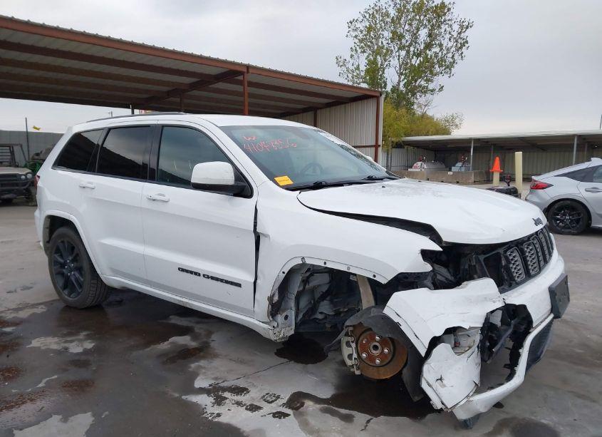 Photo 6 of 2018 Jeep Grand CHEROKEE ALTITUDE 4X2 (VIN 1C4RJEAG3JC511697)