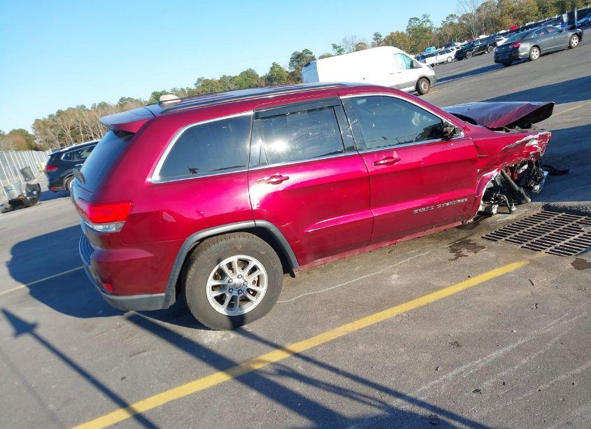 Photo 4 of 2019 Jeep Grand CHEROKEE LAREDO 4X2 (VIN 1C4RJEAG3KC555717)