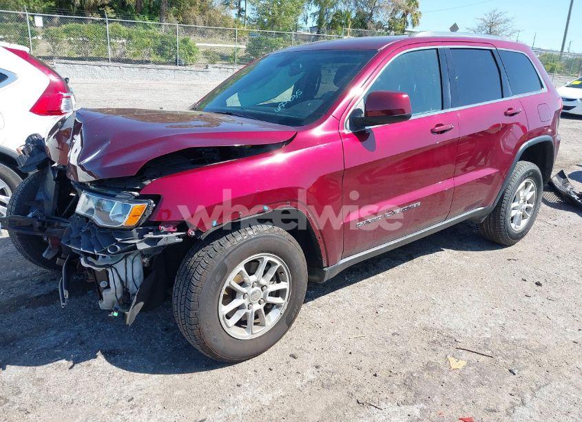 Photo 2 of 2019 Jeep Grand CHEROKEE LAREDO E 4X2 (VIN 1C4RJEAG3KC650035)